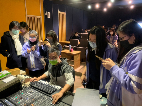 高二學生參訪台灣艾肯音樂科技有限公司照片3