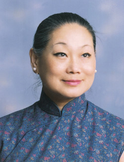 夏黃新平女士