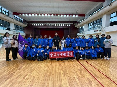 田徑隊授旗合照